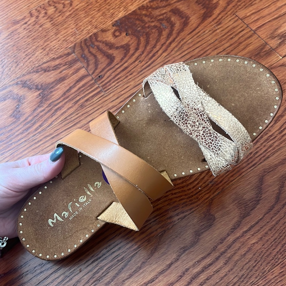 Size 8.5 Mariella sandals.